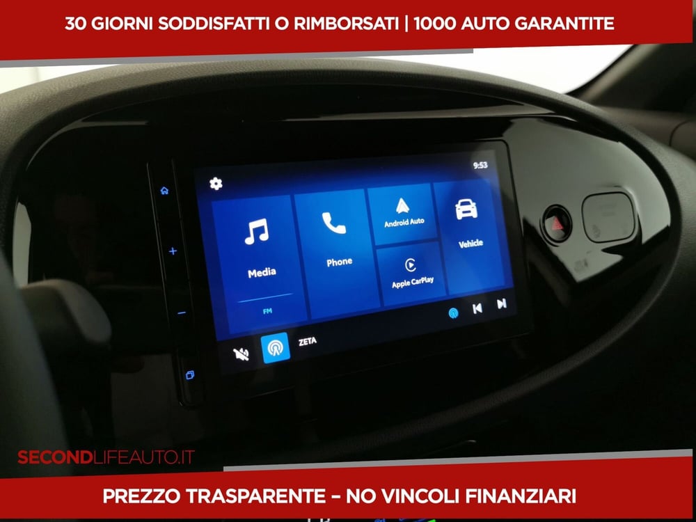 Toyota Aygo X nuova a Chieti (12)