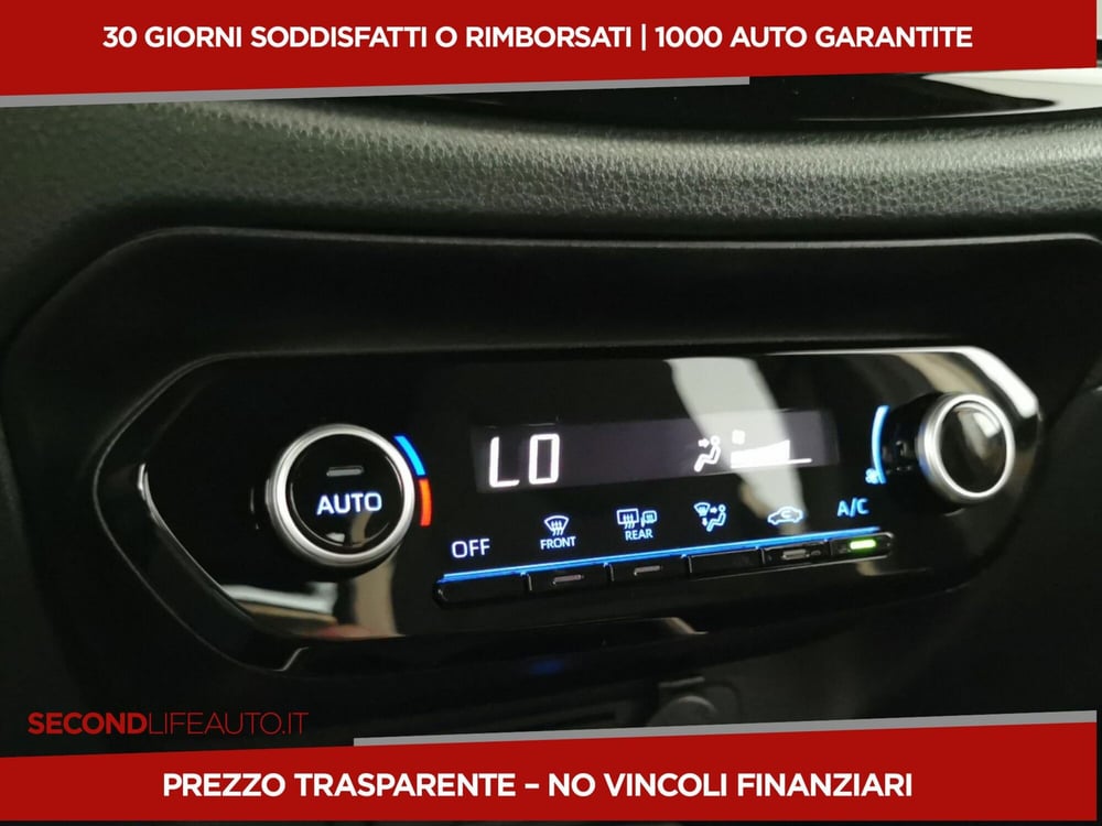 Toyota Aygo X nuova a Chieti (14)
