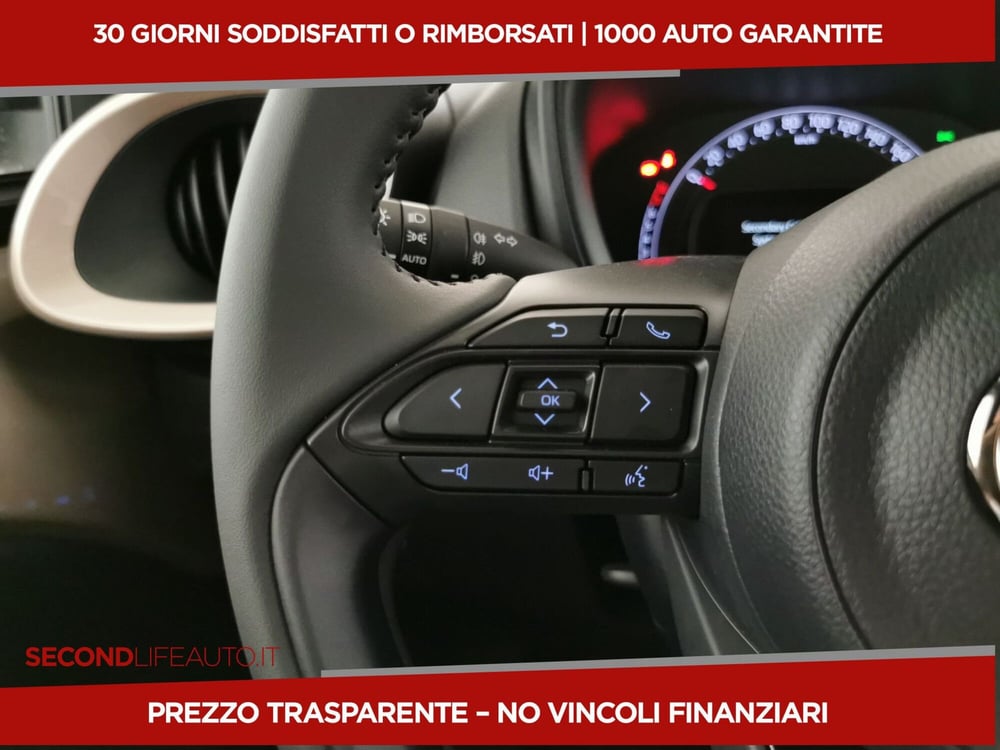Toyota Aygo X nuova a Chieti (11)