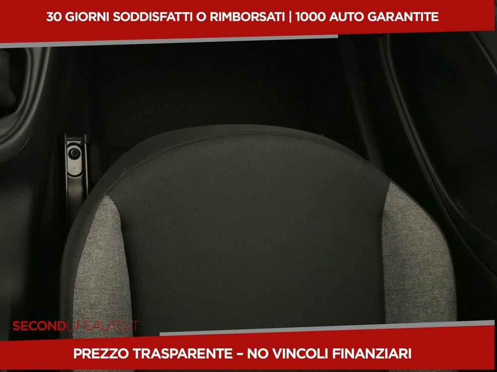 Toyota Aygo X nuova a Chieti (15)