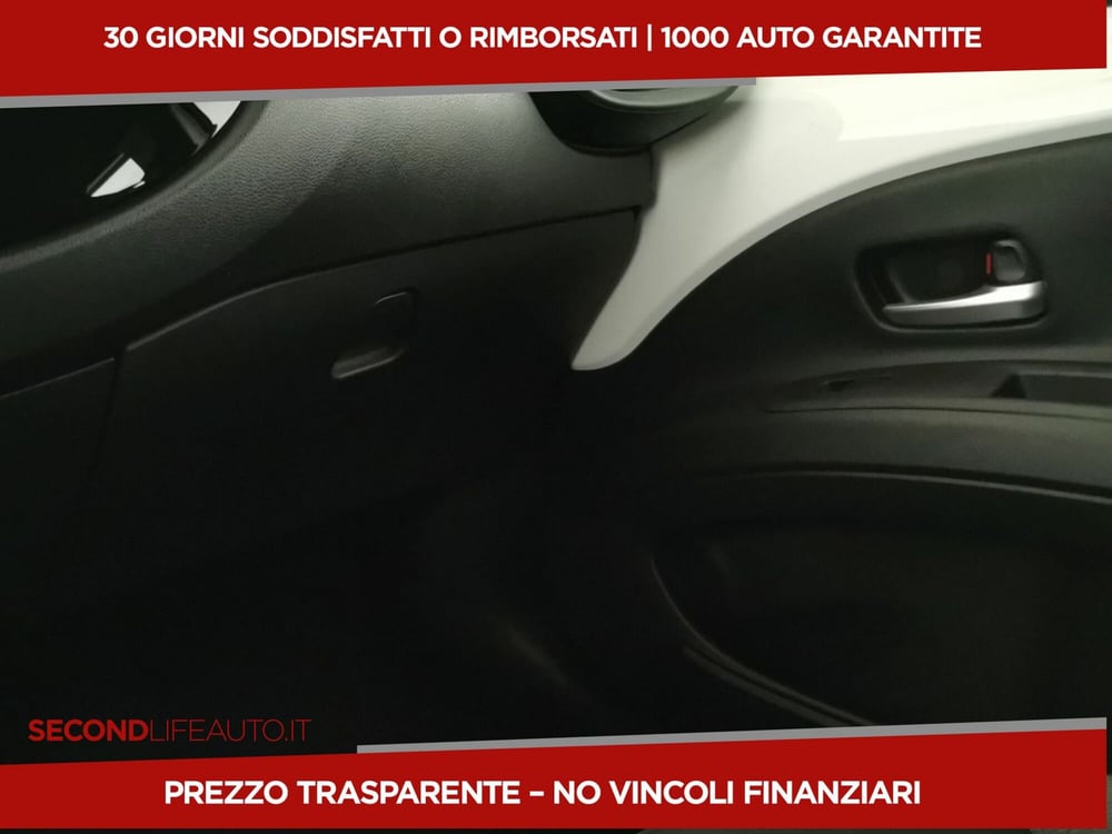 Toyota Aygo X nuova a Chieti (17)