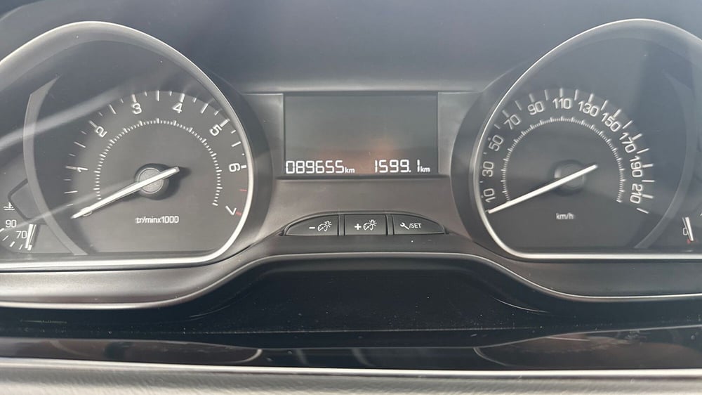 Peugeot 208 usata a Viterbo (13)