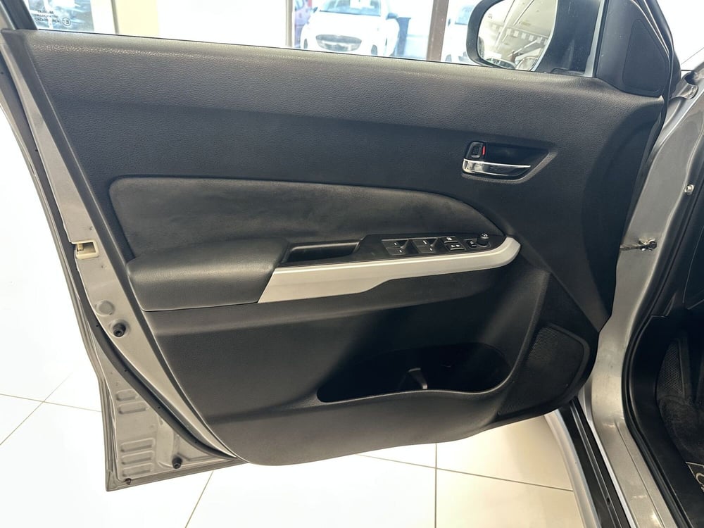 Suzuki Vitara usata a Latina (15)