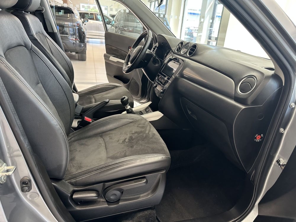Suzuki Vitara usata a Latina (19)