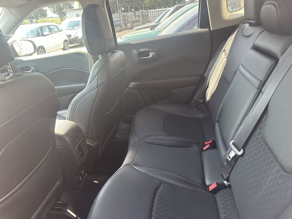 Jeep Compass usata a Milano (16)
