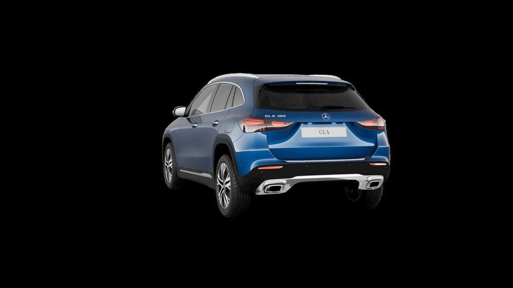 Mercedes-Benz GLA SUV nuova a Milano (3)