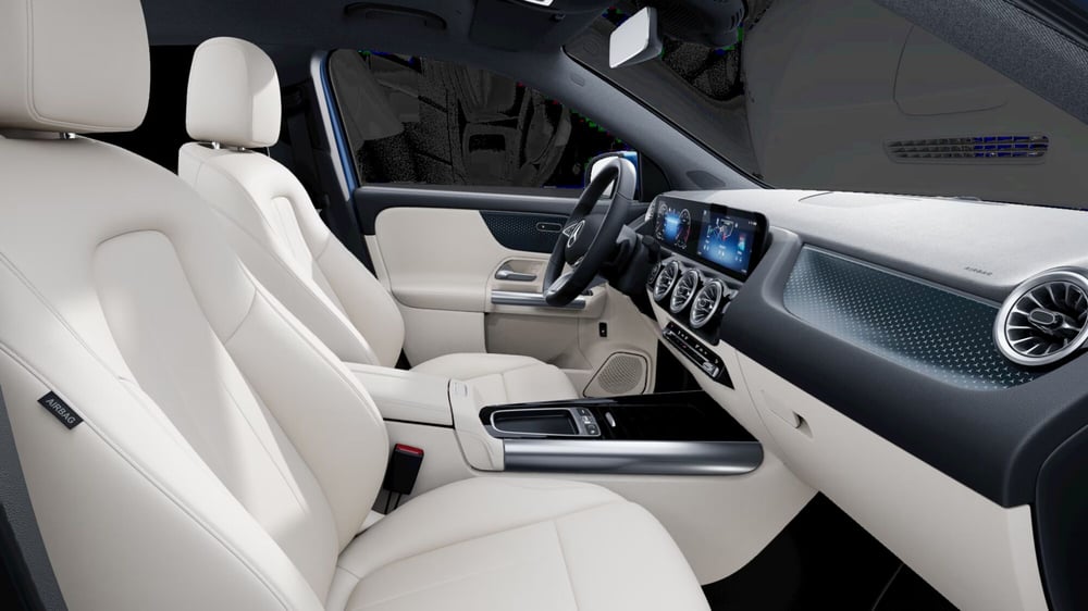 Mercedes-Benz GLA SUV nuova a Milano (6)
