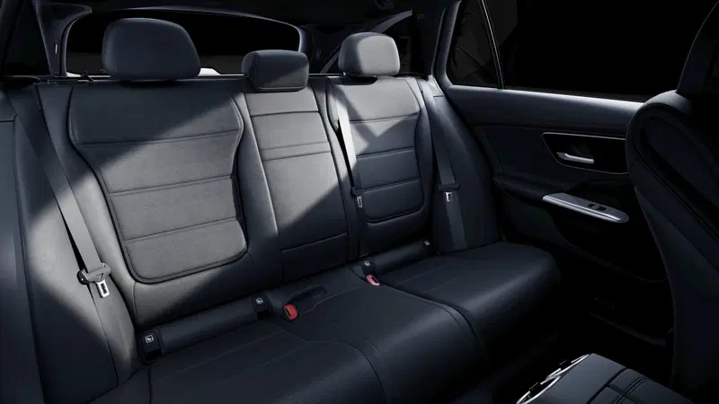 Mercedes-Benz Classe C Station Wagon nuova a Milano (6)