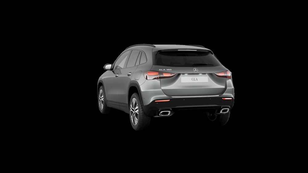 Mercedes-Benz GLA SUV nuova a Milano (3)