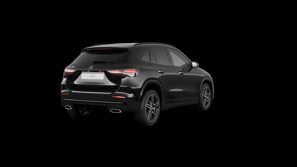 Mercedes-Benz GLA SUV nuova a Milano (4)