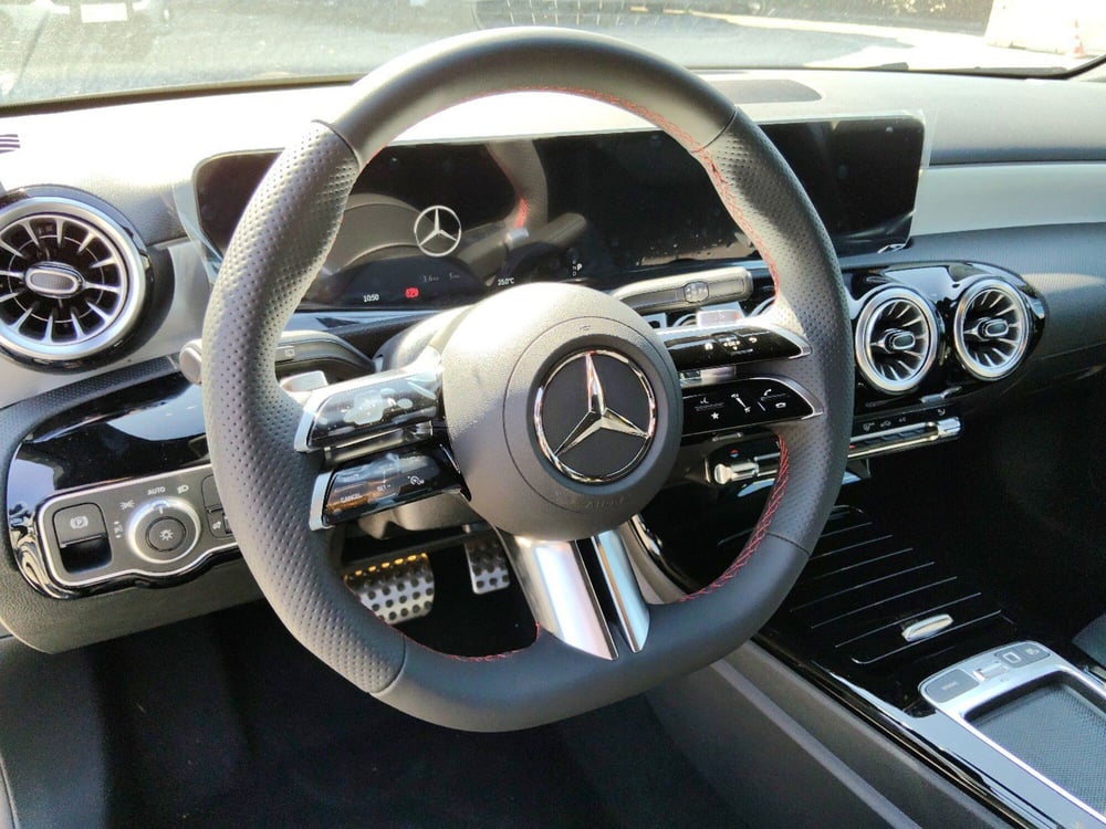 Mercedes-Benz Classe A nuova a Pescara (10)