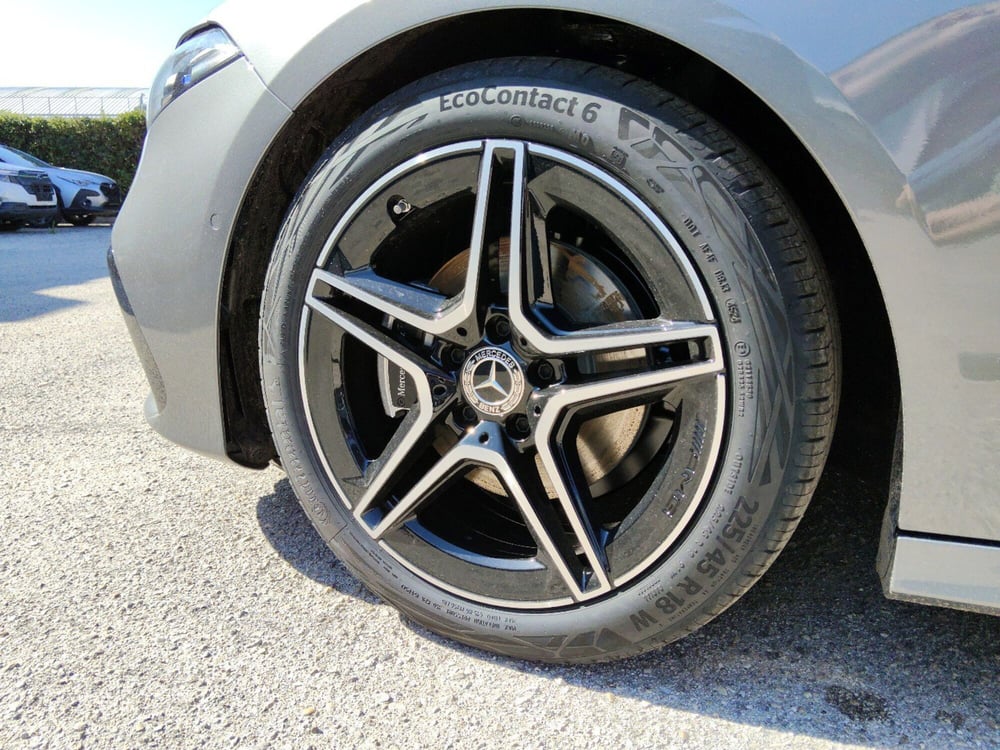 Mercedes-Benz Classe A nuova a Pescara (8)
