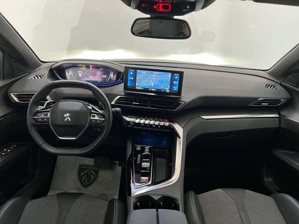 Peugeot 5008 usata a Bari (19)