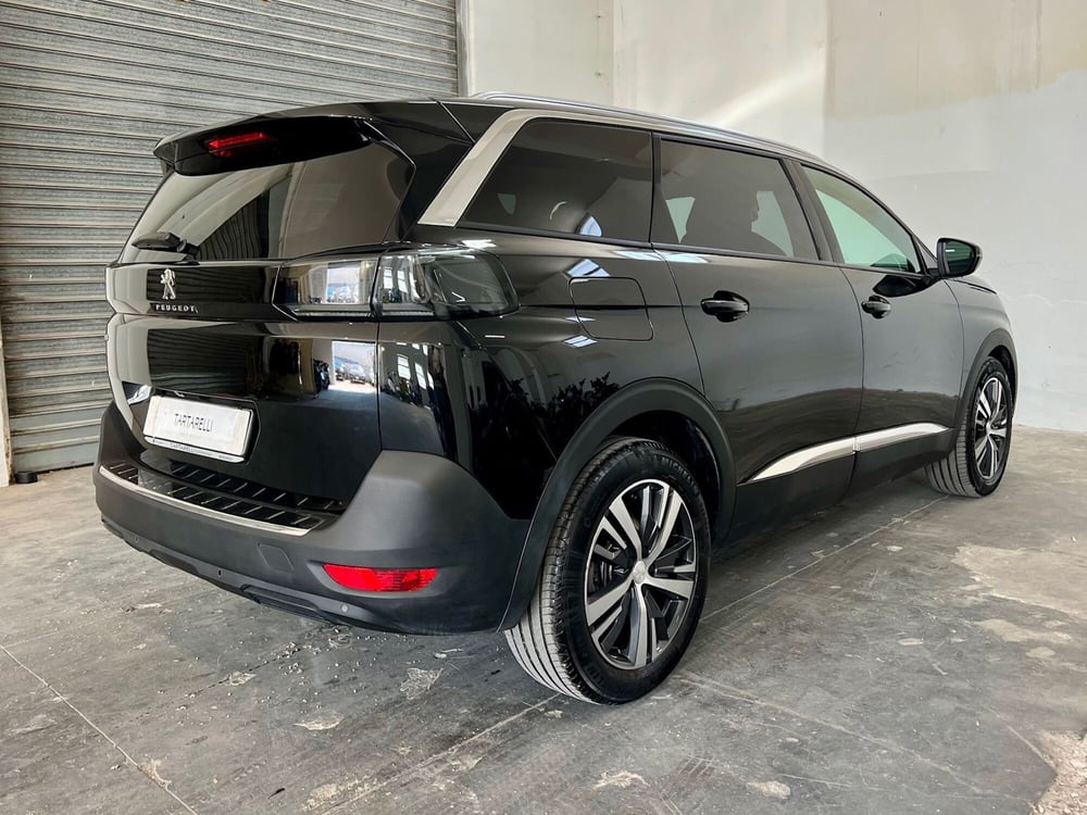 Peugeot 5008 usata a Bari (9)