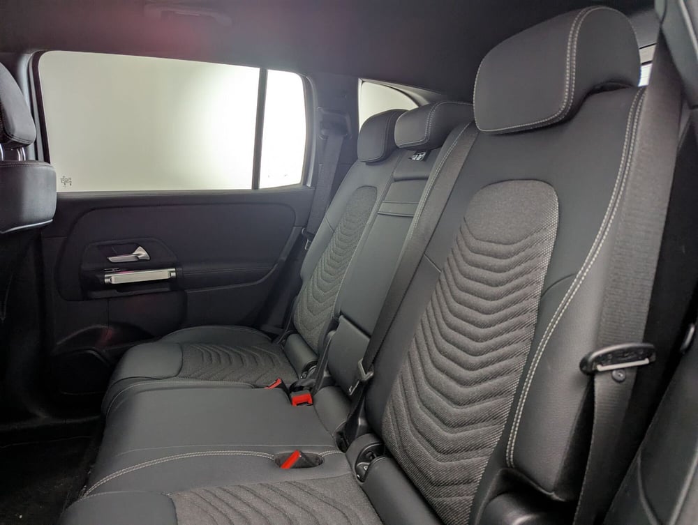 Mercedes-Benz EQB usata a Bolzano (12)