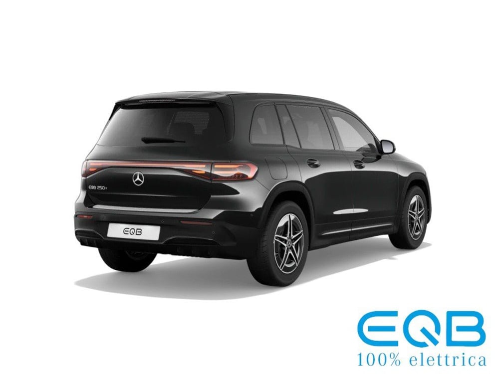 Mercedes-Benz EQB nuova a Ancona (5)