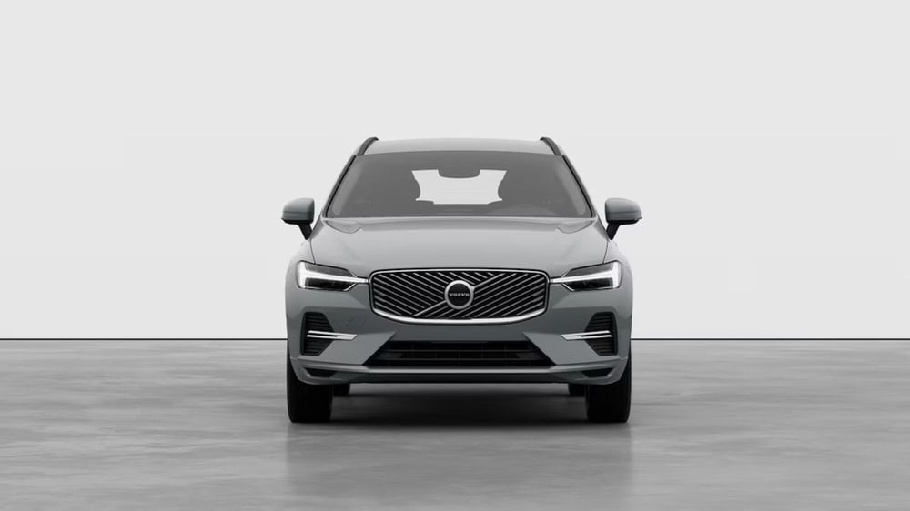 Volvo XC60 nuova a Como (2)
