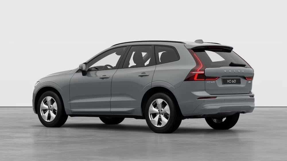 Volvo XC60 nuova a Como (5)