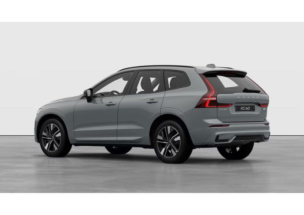 Volvo XC60 nuova a Como (4)