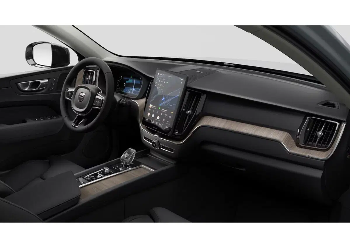 Volvo XC60 nuova a Como (6)