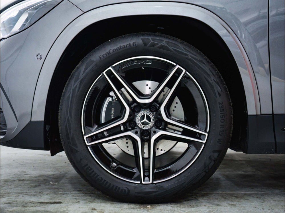 Mercedes-Benz GLA SUV nuova a Macerata (7)