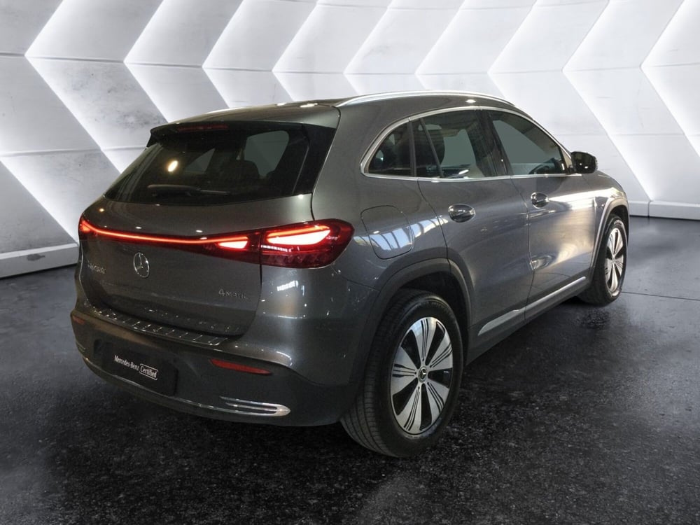 Mercedes-Benz EQA usata a Caserta (5)