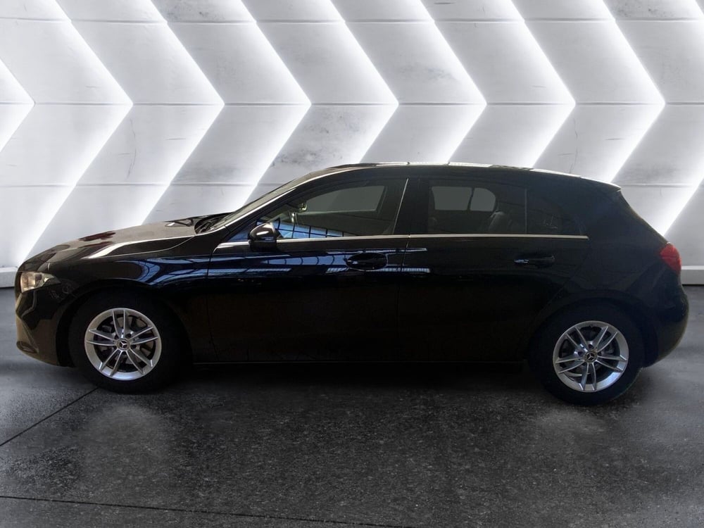 Mercedes-Benz Classe A Sedan usata a Napoli (4)