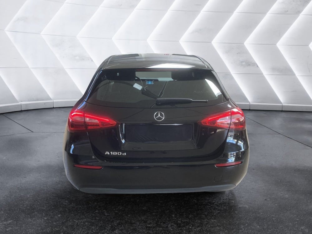 Mercedes-Benz Classe A Sedan usata a Napoli (8)