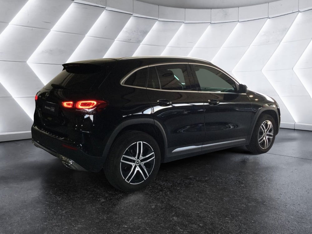 Mercedes-Benz GLA SUV usata a Caserta (5)