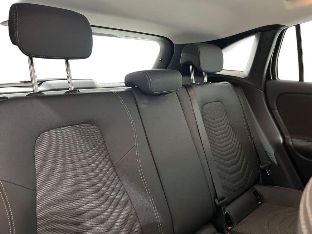 Mercedes-Benz GLA SUV usata a Napoli (17)