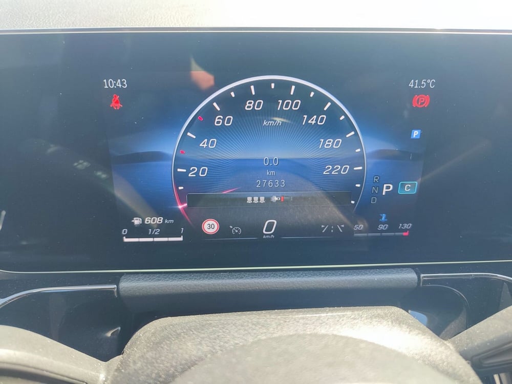 Mercedes-Benz GLA SUV usata a Napoli (7)
