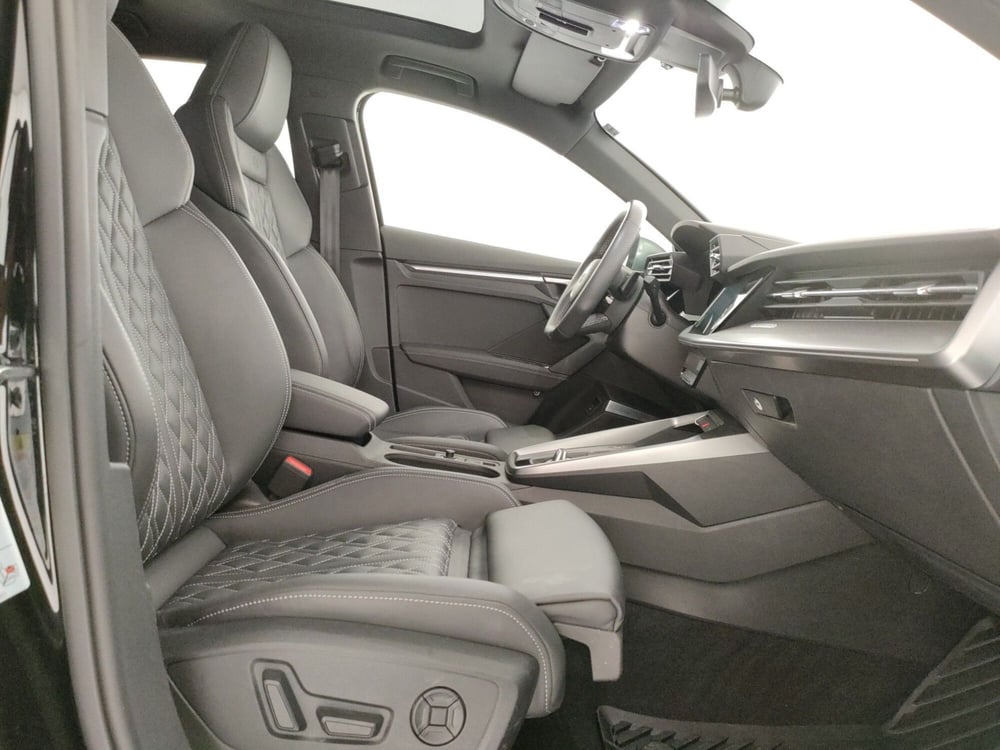 Audi S3 Sportback usata a Napoli (7)