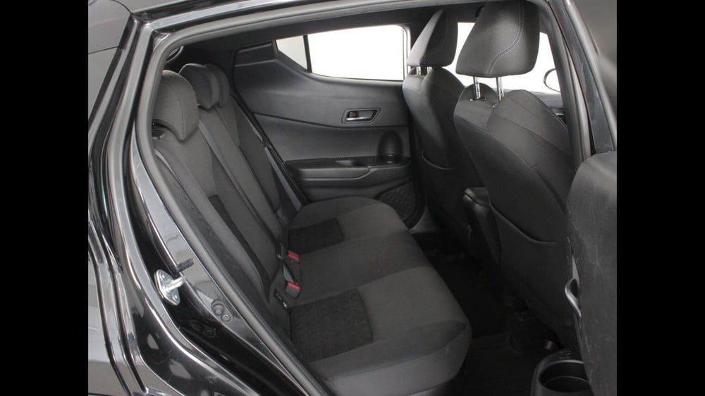 Toyota Toyota C-HR usata a Palermo (8)