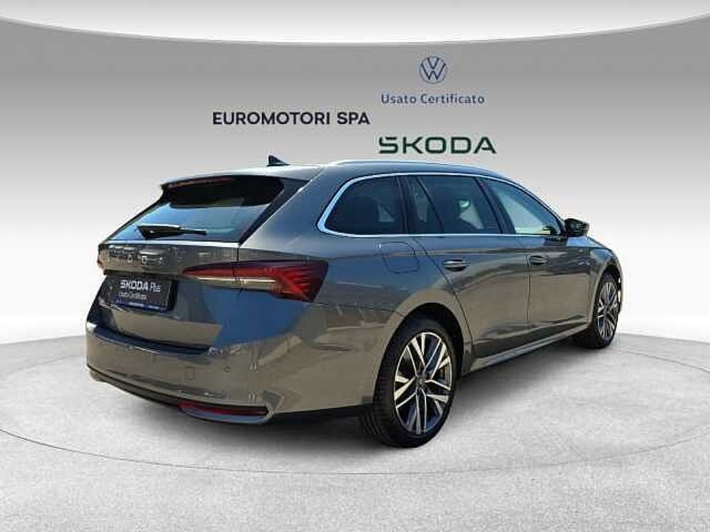 Skoda Octavia Station Wagon nuova a Siena (4)