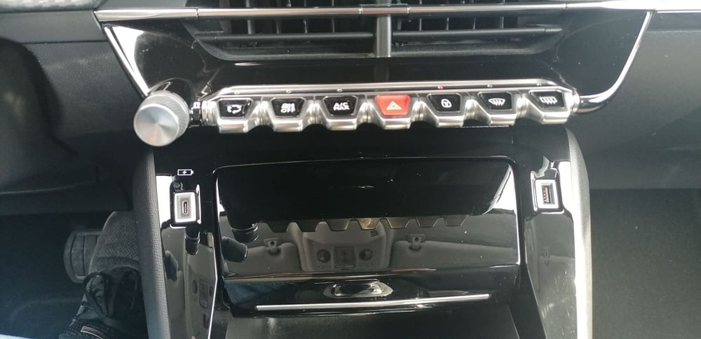 Peugeot 208 usata a Pistoia (11)