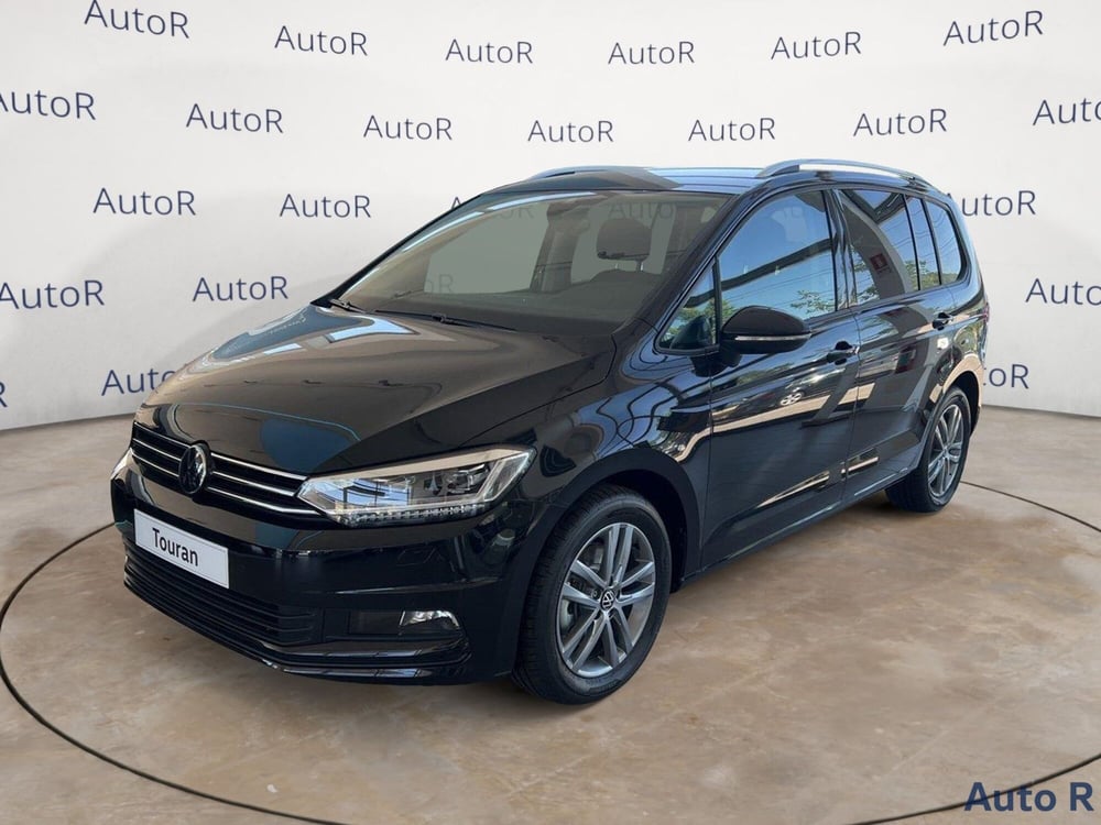 Volkswagen Touran nuova a Potenza