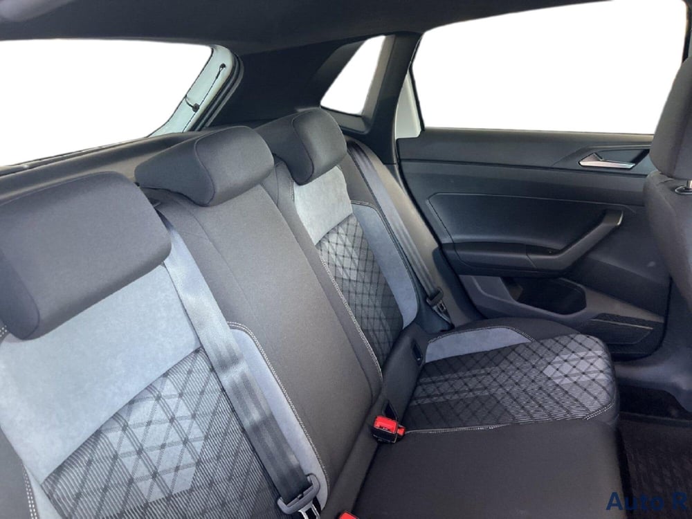 Volkswagen Polo nuova a Potenza (10)