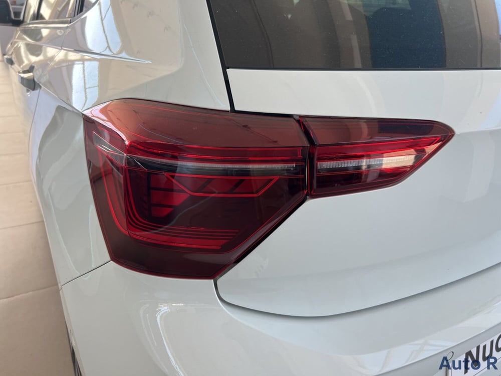 Volkswagen Polo nuova a Potenza (17)
