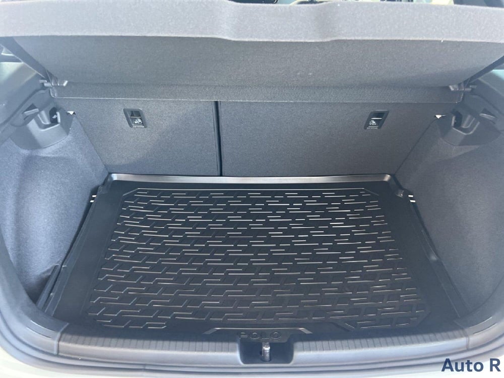 Volkswagen Polo nuova a Potenza (8)