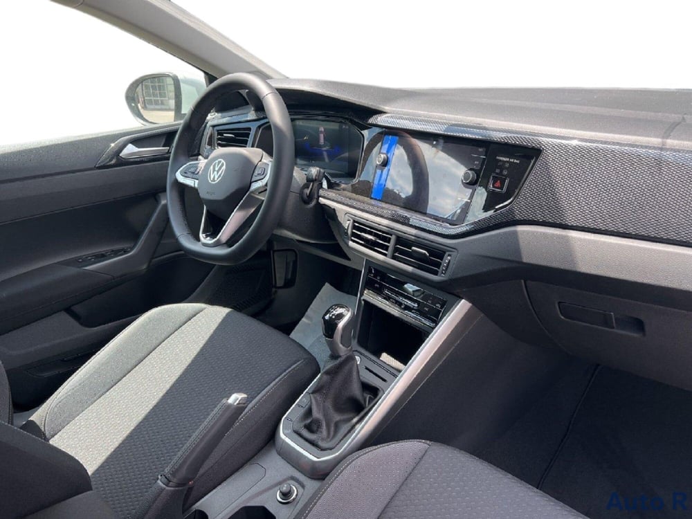Volkswagen Taigo nuova a Potenza (13)