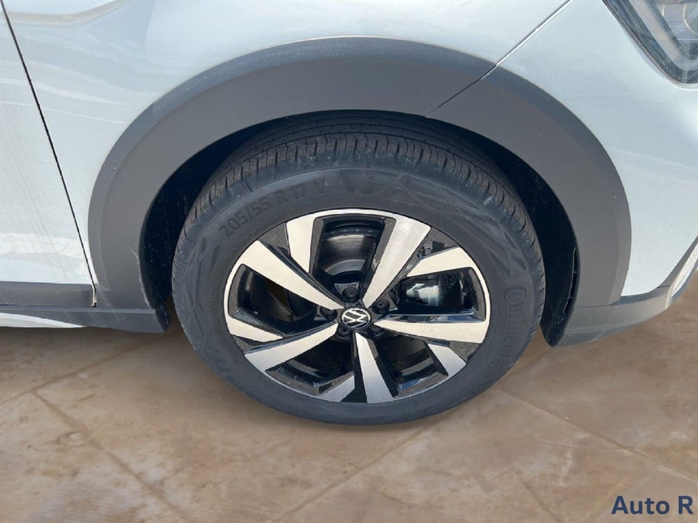 Volkswagen Taigo nuova a Potenza (15)