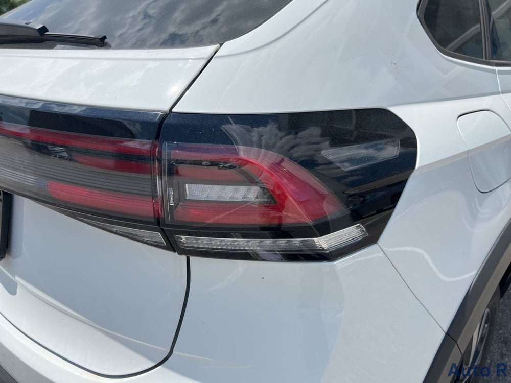 Volkswagen Taigo nuova a Potenza (16)
