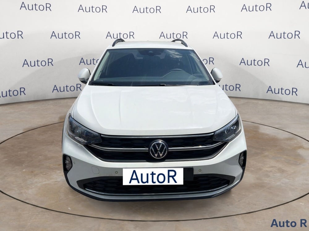 Volkswagen Taigo nuova a Potenza (3)