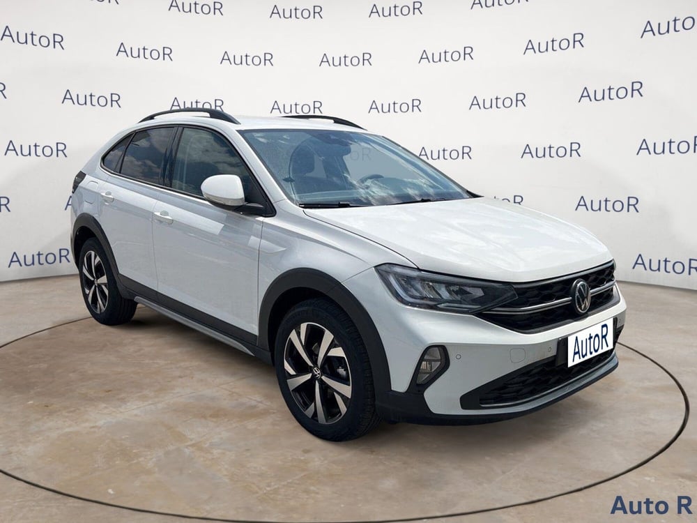 Volkswagen Taigo nuova a Potenza (4)