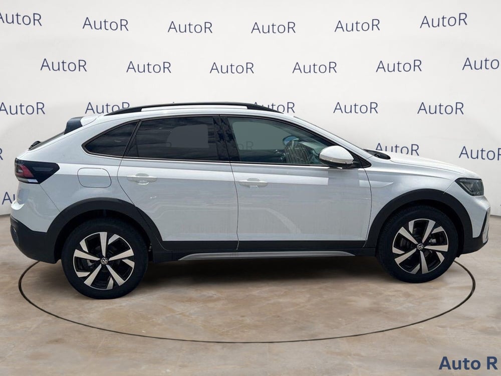 Volkswagen Taigo nuova a Potenza (5)