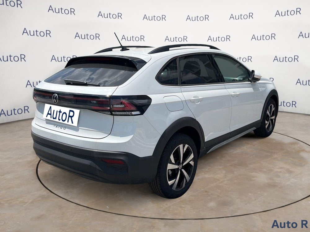 Volkswagen Taigo nuova a Potenza (6)