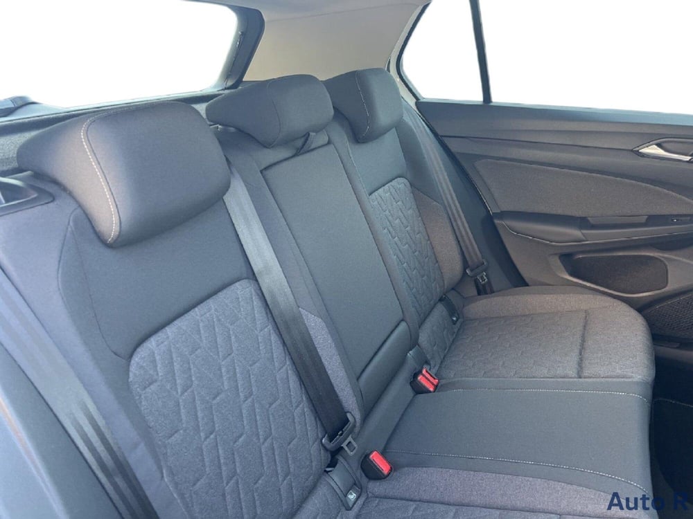 Volkswagen Golf nuova a Potenza (10)