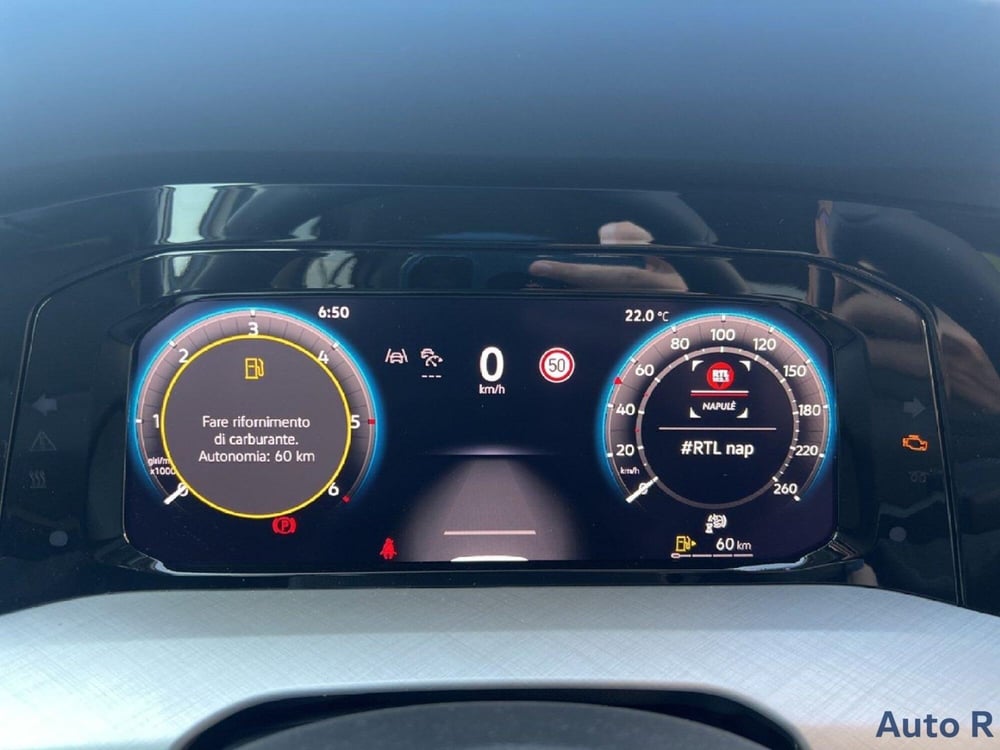 Volkswagen Golf nuova a Potenza (14)