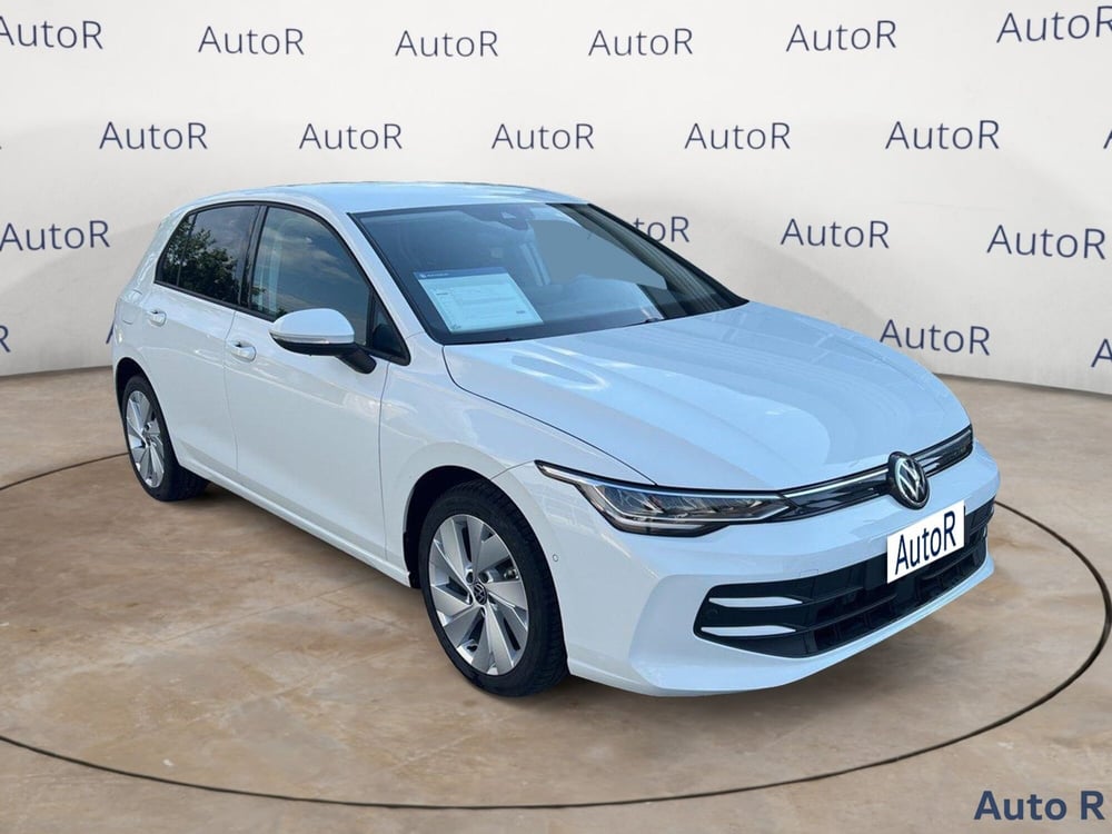Volkswagen Golf nuova a Potenza (4)