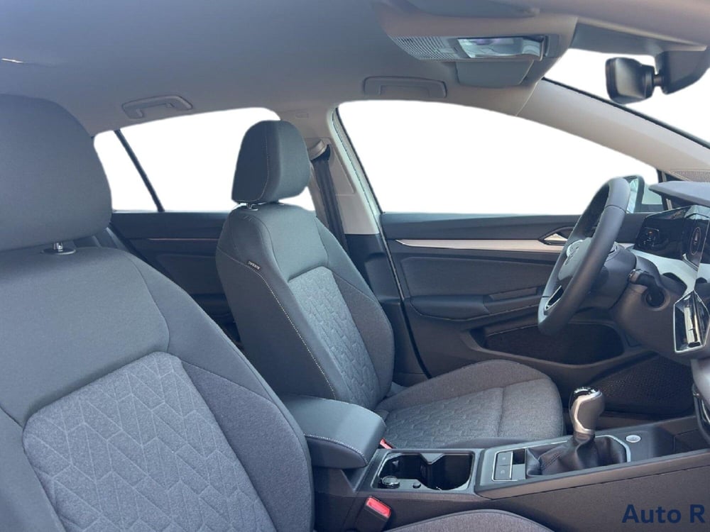 Volkswagen Golf nuova a Potenza (9)